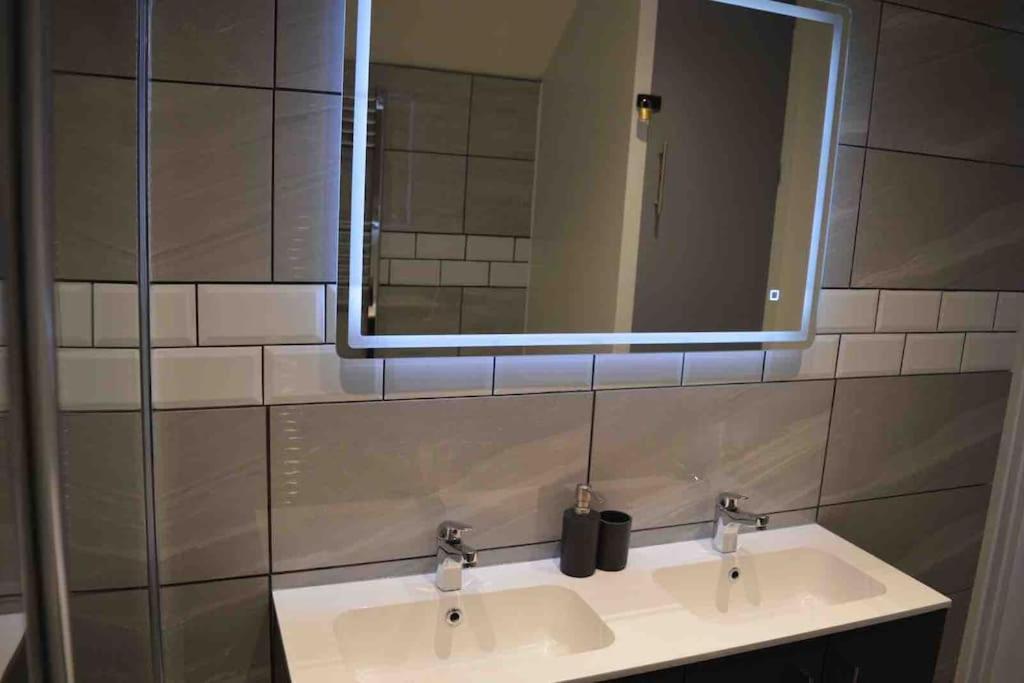Unique 4 Bed House In Derby Perfect For Contractors And Families Villa Luaran gambar