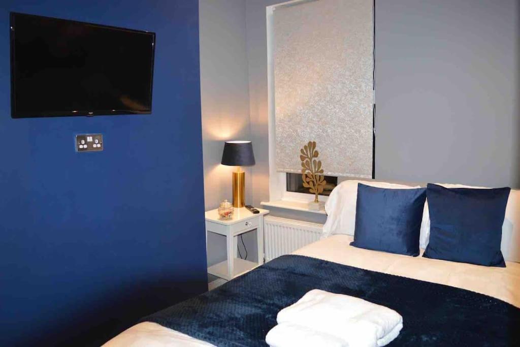Unique 4 Bed House In Derby Perfect For Contractors And Families Villa Luaran gambar