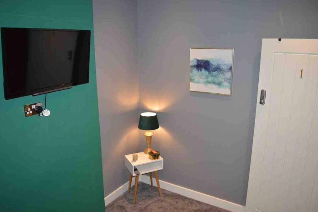 Unique 4 Bed House In Derby Perfect For Contractors And Families Villa Luaran gambar